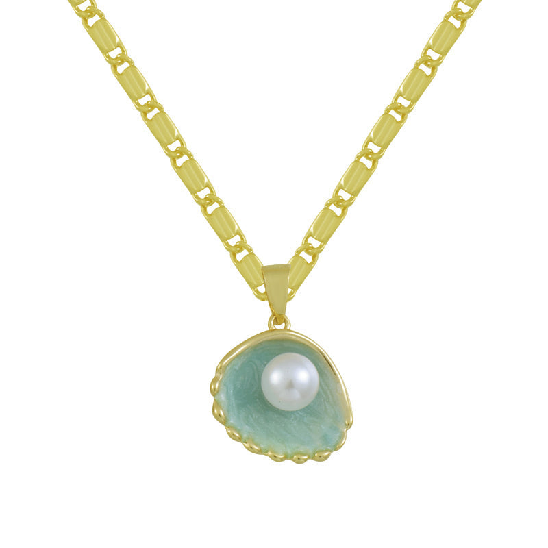 Shell Design Necklace